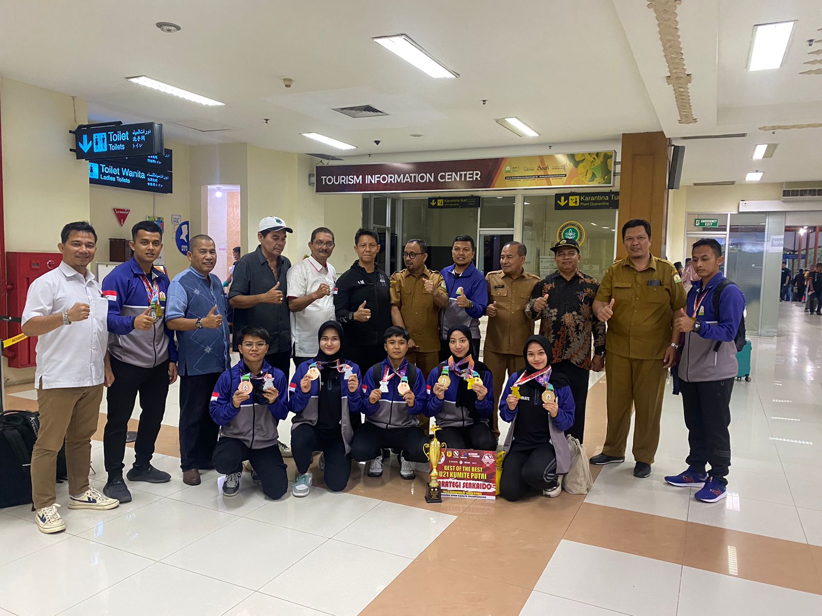 Atlet karate Aceh bawa pulang 8 medali emas dan dua perak di ajang Kejurnas