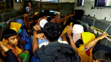 Para imigran Rohingya di Aceh Timur direlokasi ke Lhokseumawe. (Foto: Distori/Dok. Polres Aceh Timur)