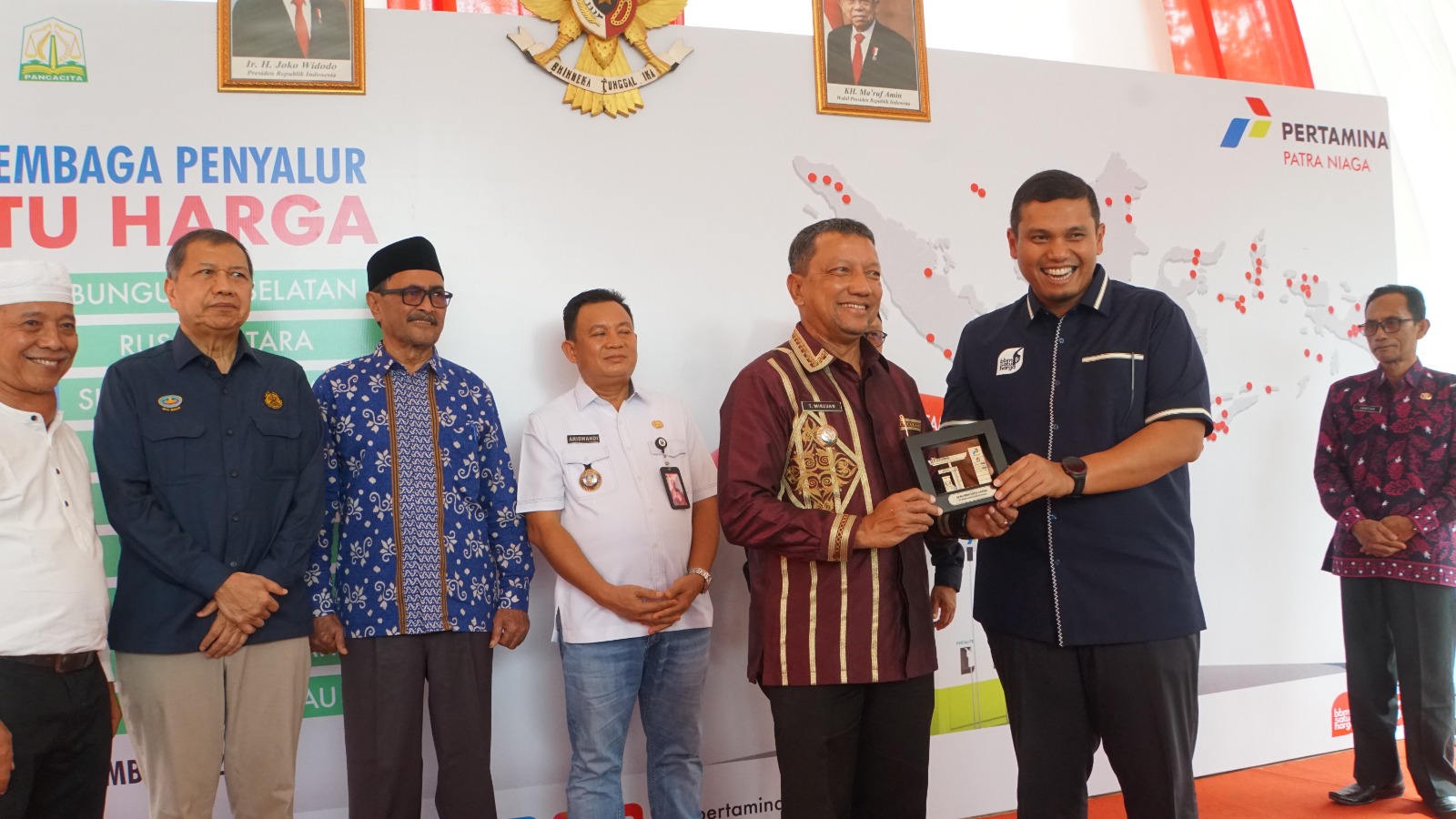 Peresmian secara serentak 9 lembaga penyalur BBM Satu Harga di Fuel Terminal (FT) Krueng Raya, Kabupaten Aceh Besar, Provinsi Aceh, Jumat (24/11/2023). (Foto: Dok. Pertamina)