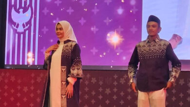 Peluncuran Batik Jemaah Haji Indonesia di Auditorium HM Rasjidi, Jakarta, Selasa (12/12/23). (Foto: Dok. Kemenag)