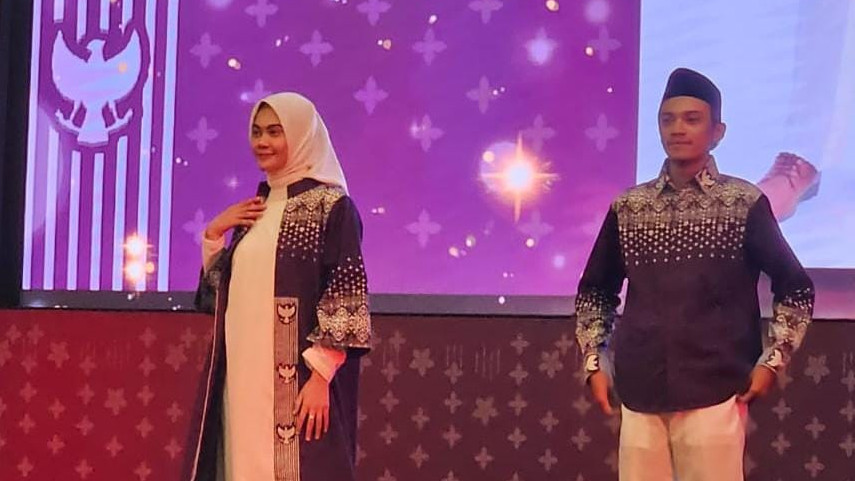 Peluncuran Batik Jemaah Haji Indonesia di Auditorium HM Rasjidi, Jakarta, Selasa (12/12/23). (Foto: Dok. Kemenag)