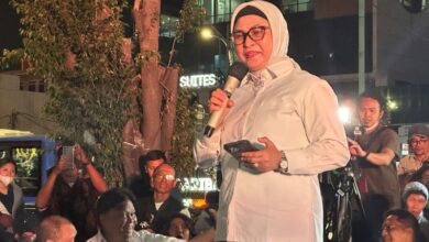 Putri Wakil Presiden RI Ma'ruf Amin, Siti Nur Azizah Ma'ruf saat memberikan dukungan kepada pasangan Ganjar Pranowo-Mahfud Md di kawasan Mampang Prapatan, Jakarta, Rabu (20/12/2023). (Foto: Antara/Rio Feisal)