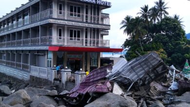 Sejumlah rumah dan bangunan ibadah rusak setelah terdampak banjir bandang di Desa Simangulampe, Kecamatan Baktiraja, Kabupaten Humbang Hasundutan, Sumatera Utara, Sabtu (2/12/2023). (Foto: Dok. BPBD Kabupaten Humbang Hasundutan)