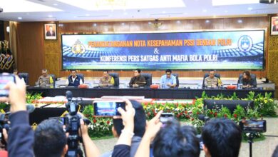 Kapolri Jenderal Polisi, Listyo Sigit Prabowo saat konferensi pers terkait pengungkapan judi bola di Rupatama Mabes Polri, Rabu (13/12/2023). (Dok. Polri)