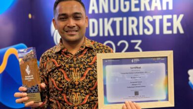Mimi Asri penerima anugerah Diktiritek sebagai humas terbaik tahun 2023. (Foto: Dok. Pribadi)