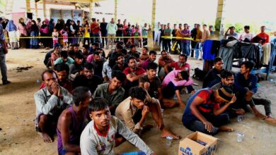 Polisi mengamankan 50 imigran Rohingya yang kembali masuk ke Aceh Timur melalui jalur perairan Gampong Seunebok Baro, Kecamatan Darul Aman pada hari Kamis, (14/12/2023). (Foto: Dok. Polres Aceh Timur)