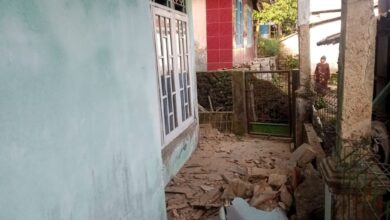 Rumah warga yang rusak akibat gempa bumi di Kabupaten Sukabumi, Jawa Barat, Kamis (14/12/2023). (Foto: BPBD Kabupaten Bogor)