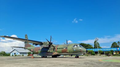 TNI AU mengerahkan pesawat dalam operasi pemantauan kapal Imigran Rohingya yang masuk perairan Aceh dengan Operasi Mata Elang. (Foto: Dok. Lanud SIM)