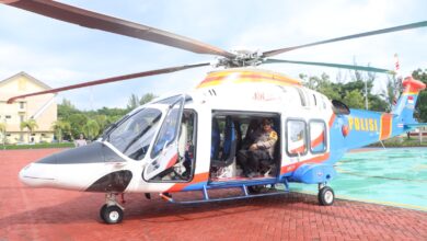 Kapolda Aceh Irjen Achmad Kartiko melaksanakan patroli udara mengantisipasi kedatangan pengungsi Rohingnya, Rabu, (20/12/2023). (Foto: Dok. Polda Aceh)