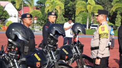 Apel gelar pasukan Operasi Lilin Seulawah 2023 dalam rangka pengamanan Natal 2023 dan Tahun Baru 2024 (Nataru) itu digelar di Polda Aceh, Kamis, (21/12/2023). (Foto: Dok. Polda Aceh)