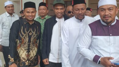 Ustadz Abdul Somad (UAS) tiba di Bandara Sultan Iskandar Muda (SIM) Blang Bintang, Kabupaten Aceh Besar, Sabtu, (23/12/2023). (Foto: Dok. MC Syech Fadhil)