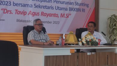 Sekretaris Utama BKKBN Pusat, Tavip Agus Rayanto saat gelar diskusi di Kantor BKKBN Sulsel, Kamis 28 Desember 2023. (Foto: Distori.id)