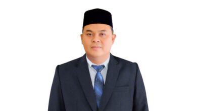 Penjabat Gubernur Aceh, Achmad Marzuki, menunjuk Teuku Reza Fahlevi, Sekretaris Daerah (Sekda) Kabupaten Aceh Jaya. (Foto: Dok. Adpim Aceh Jaya)
