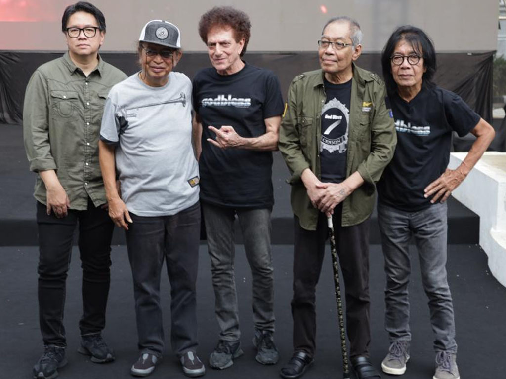 Suasana pembukaan Pameran Retrospektif God Bless 50 Tahun di Galeri Nasional Indonesia, pada Jumat, 16 Februari 2024. (Foto: Istimewa)