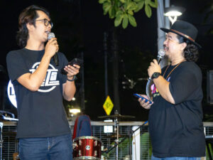 Duo MC Swag Event, Eno Suratno Wongsodimedjo dan Ncek Gaul. (Foto: I Wayan Bagiartana)