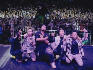 Dokumentasi penampilan Bless The Knights saat tur ke Sulawesi Selatan. (Foto: Istimewa)