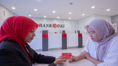 Ilustrasi transaksi di Bank DKI. (Foto: Istimewa)