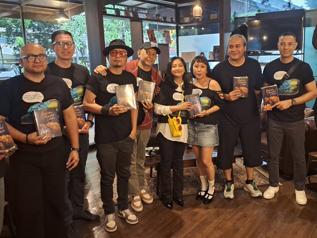 Suasana konferensi pers peluncuran Book of Soundtrack: Bukan Sekadar Cinta, ELEMENT, Vitalia, dan Karin.Kemayu. (Foto: Istimewa)