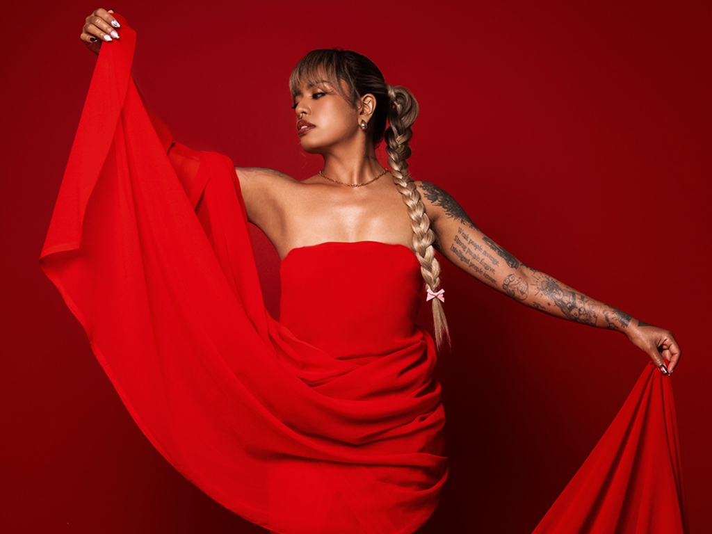 Penyanyi solo, Jey Denise. (Foto: Istimewa)