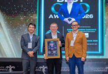 Bank Jakarta menerima penghargaan Indonesia 50 Best Chief Executive Officer Awards & Indonesia Best Chief Operations Officer Awards 2026 versi The Iconomics. (Foto: Istimewa)