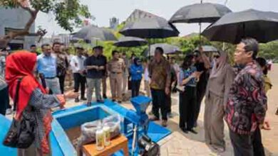 Suasana kunker Pansus CSR/TJSL ke fasilitas pengolahan sampah organik. (Foto: Istimewa)